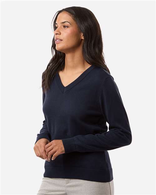 Women's New Classics V-Neck Sweater - DG445W
